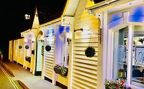 Ashbys Accommodation & Spa Hire